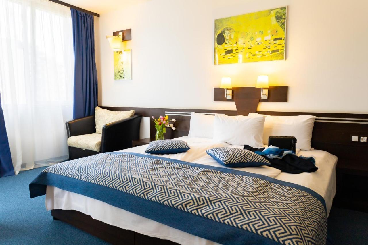 Grami Hotel โซเฟีย ภายนอก รูปภาพ